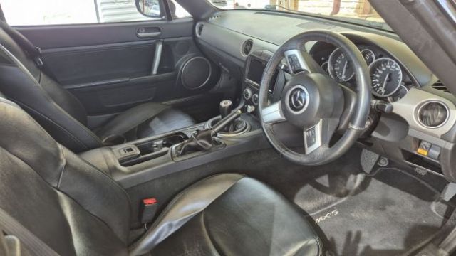 2011 - Mazda MX5 NC2 (Hennie Crous)