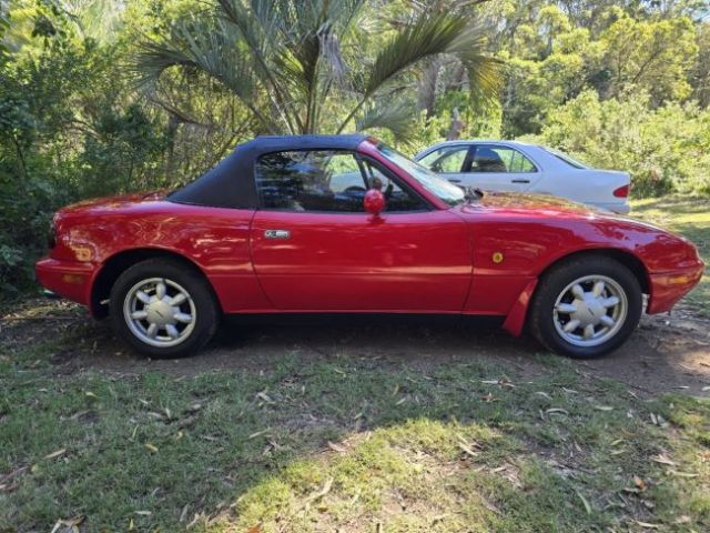 1992 - Mazda MX5 NA (Isabella Valkhoff)