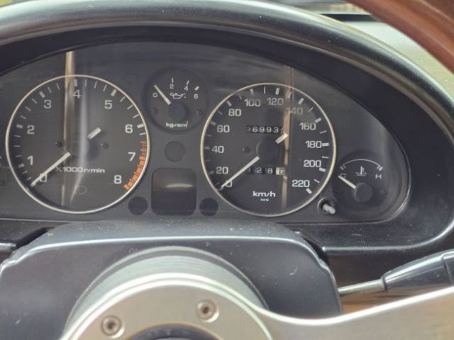 1991 - Mazda MX5 NA (Isabella Valkhoff)