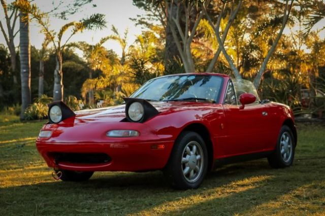 1992 - Mazda MX5 NA (Isabella Valkhoff)