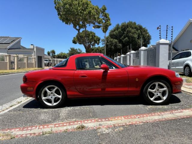 2001 - Mazda MX5 NB  (Ebrahim Lagardien)
