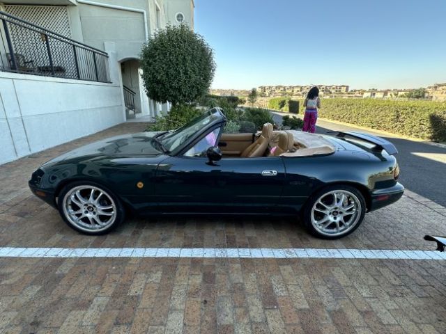 1991 - Mazda MX5 NA (Kaitlyn Carlson)