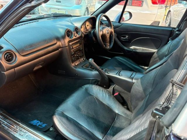 2001 - Mazda MX5 NB (Sanchia Botha)