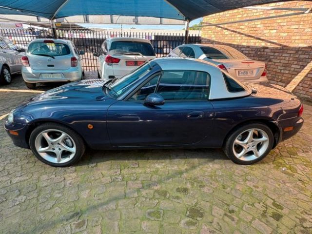2001 - Mazda MX5 NB (Sanchia Botha)