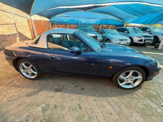 2001 - Mazda MX5 NB (Sanchia Botha)