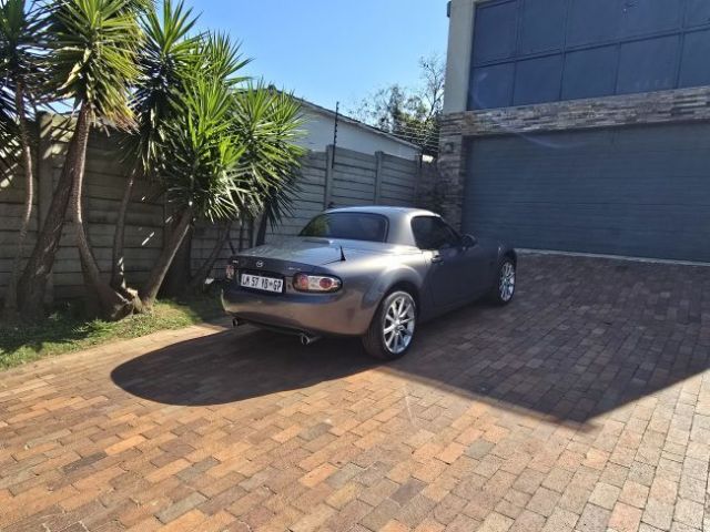  - Mazda MX5 2009 (Maxine  Matthew)