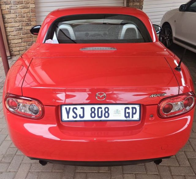 2009 - Mazda MX5 NC2 (Anesca Crous )