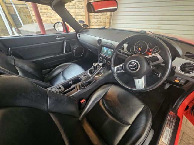 2009 - Mazda MX5 NC2 (Anesca Crous )