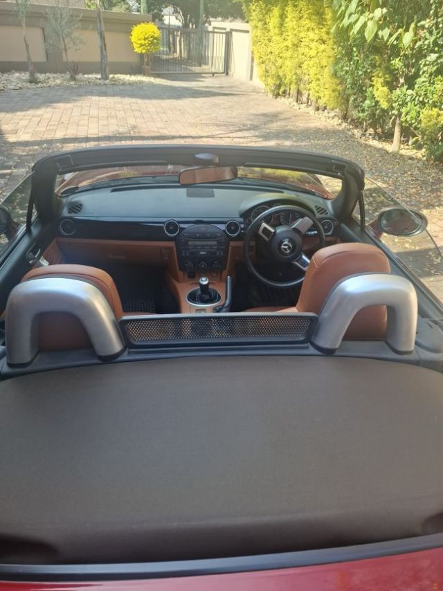 2006 - Mazda MX5 NC (Ruben Janse Van Rensburg)