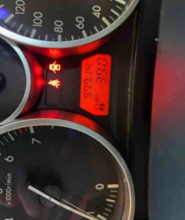 2006 - Mazda MX5 NC (Ruben Janse Van Rensburg)