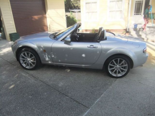 2007 - Mazda MX5 2 l Roadster Coupe (Ray Mackey)