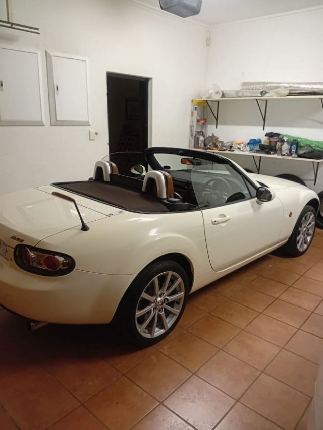 2005 - Mazda MX5 SOFT TOP (VERNON LEAS)