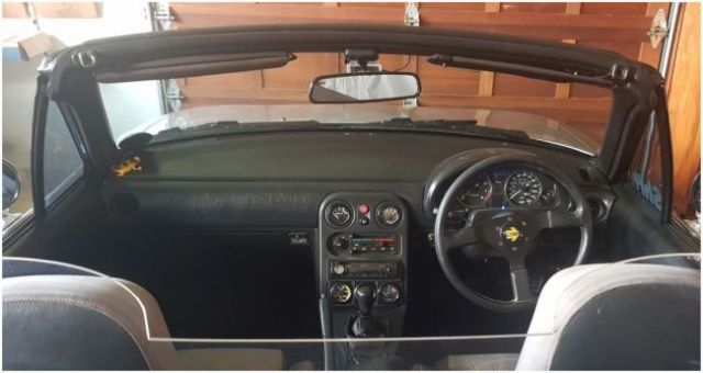 1990 - Mazda MX5 Eunos Roadster 1.6 (Thierry Kesselaar)