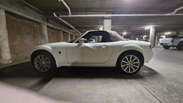 2005 - Mazda MX5 NC (James Hertzog)