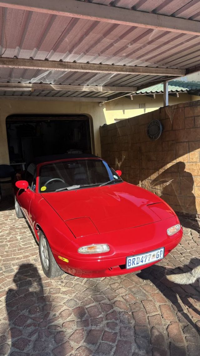 1991 - Mazda MX5 NA (Shannon Fisher)